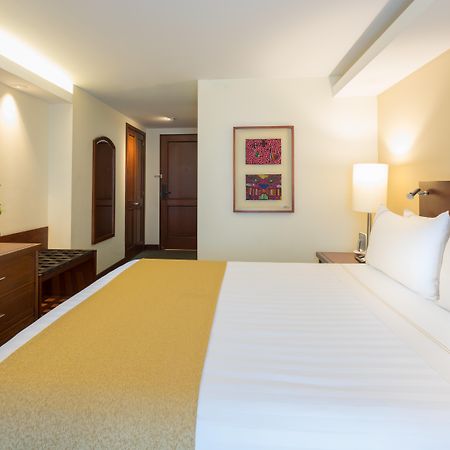 فندق جي إتش إل كابيتال بوغوتا المظهر الخارجي الصورة A room at the hotel