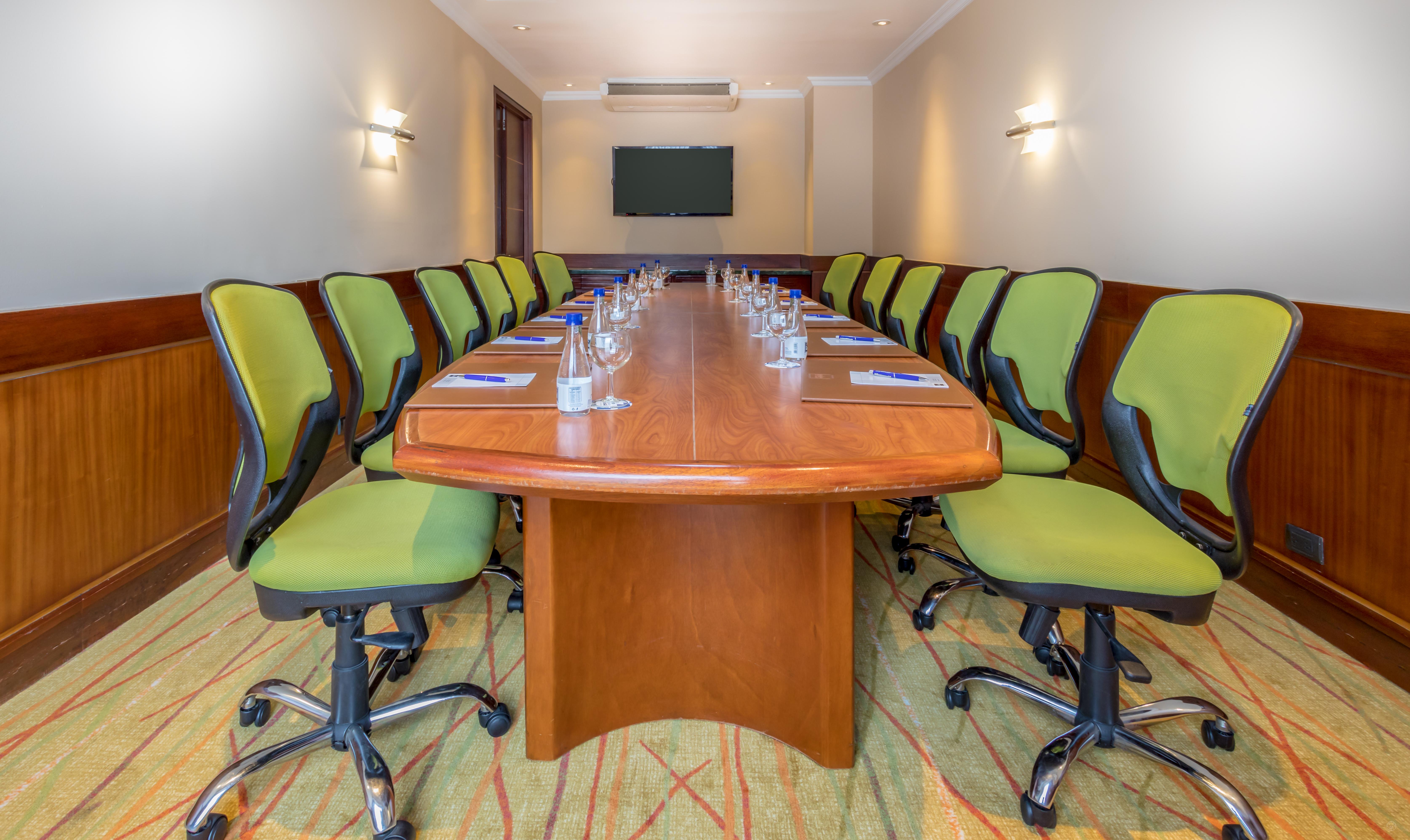 فندق جي إتش إل كابيتال بوغوتا المظهر الخارجي الصورة Meeting room at the Radisson Blu Hotel, Brussels
