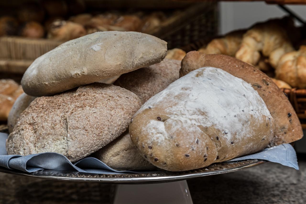 فندق جي إتش إل كابيتال بوغوتا المظهر الخارجي الصورة Traditional Italian Christmas cookies